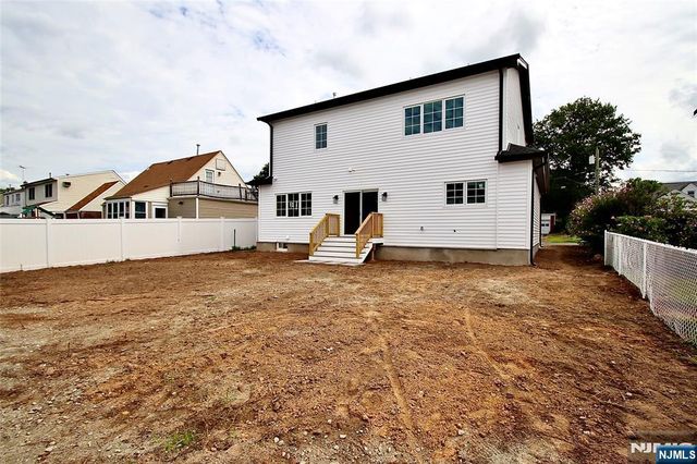 9-02 3rd Street, Fair Lawn, NJ 07410