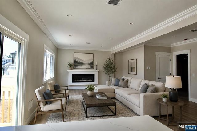 9-02 3rd Street, Fair Lawn, NJ 07410