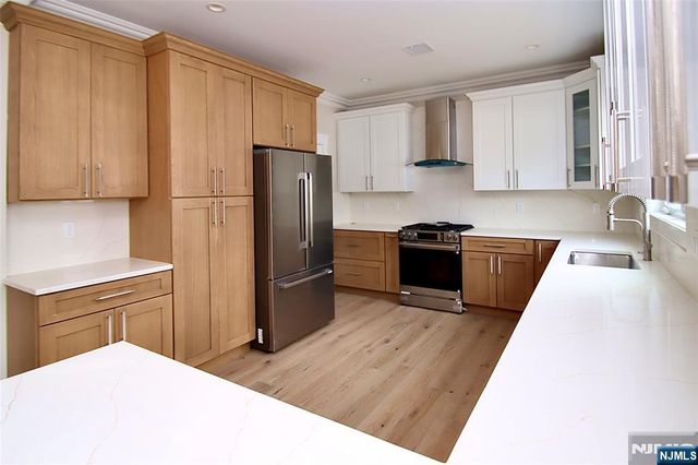 9-02 3rd Street, Fair Lawn, NJ 07410