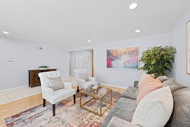 408 La Sierra Way, Gilroy, CA 95020