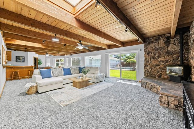 408 La Sierra Way, Gilroy, CA 95020