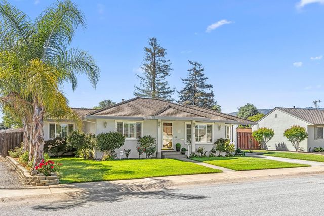 408 La Sierra Way, Gilroy, CA 95020