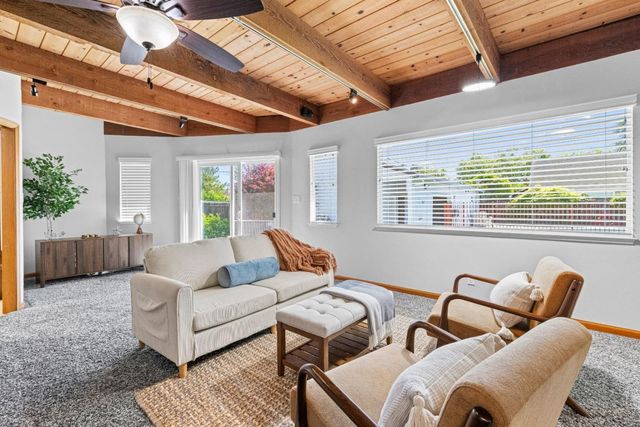 408 La Sierra Way, Gilroy, CA 95020