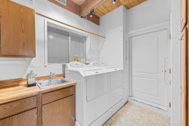 408 La Sierra Way, Gilroy, CA 95020