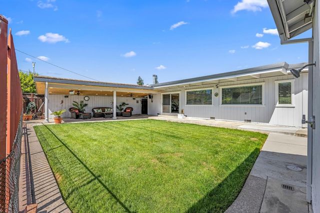 408 La Sierra Way, Gilroy, CA 95020