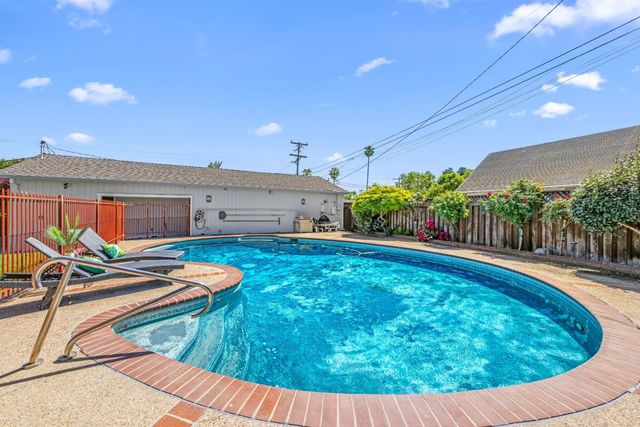 408 La Sierra Way, Gilroy, CA 95020