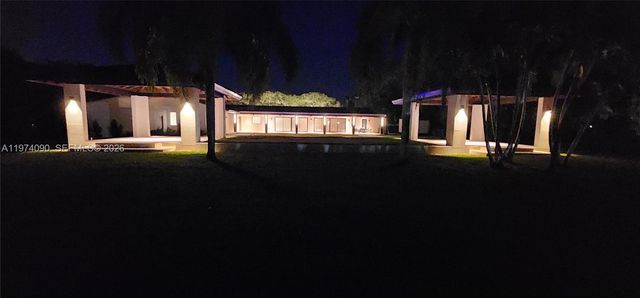12050 SW 90th Ave, Miami, FL 33176