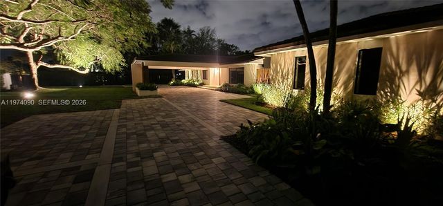 12050 SW 90th Ave, Miami, FL 33176