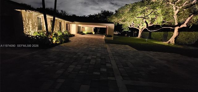 12050 SW 90th Ave, Miami, FL 33176