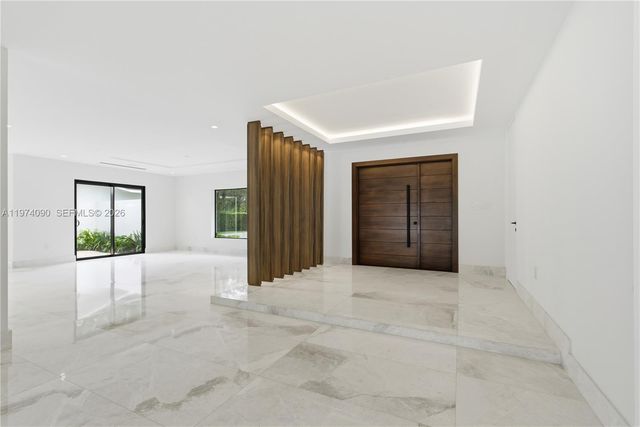 12050 SW 90th Ave, Miami, FL 33176