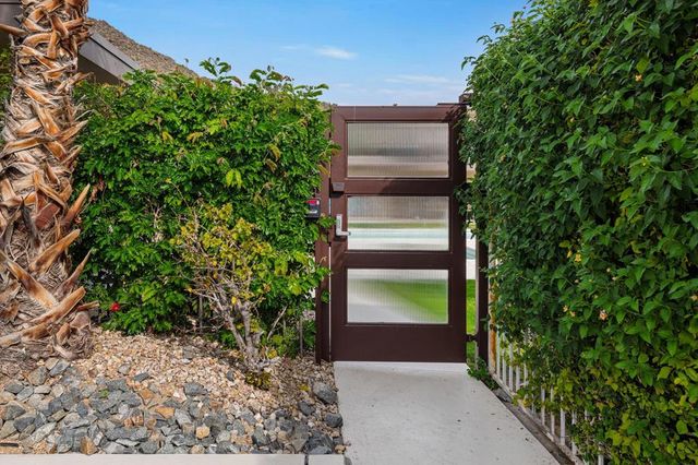 500 W Arenas Road 4, Palm Springs, CA 92262