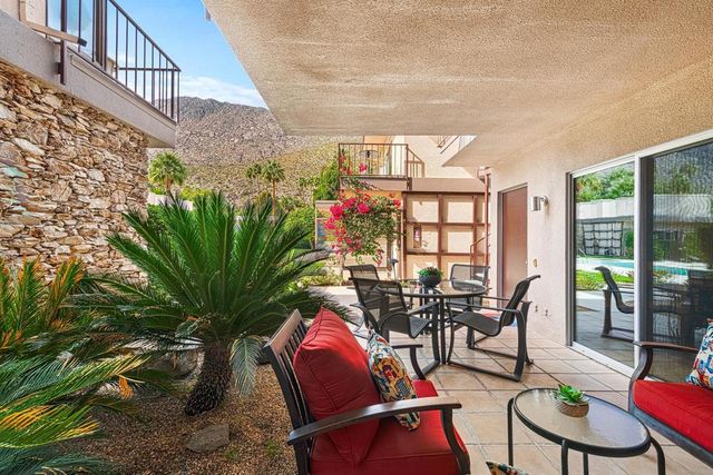 500 W Arenas Road 4, Palm Springs, CA 92262