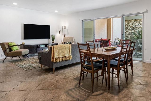 500 W Arenas Road 4, Palm Springs, CA 92262