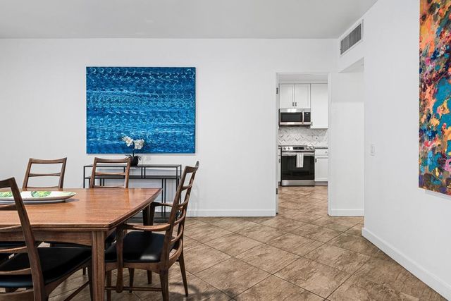 500 W Arenas Road 4, Palm Springs, CA 92262