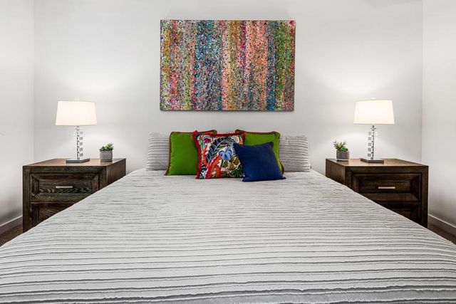 500 W Arenas Road 4, Palm Springs, CA 92262