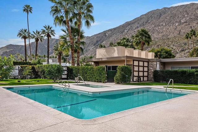 500 W Arenas Road 4, Palm Springs, CA 92262