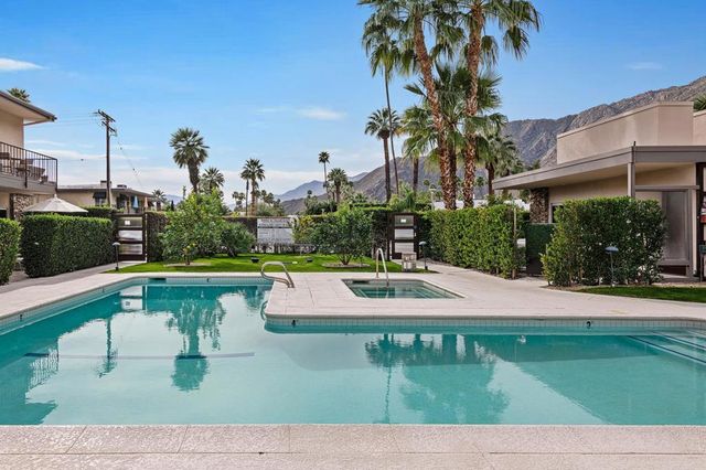 500 W Arenas Road 4, Palm Springs, CA 92262