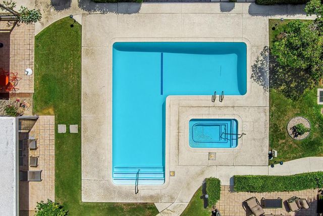 500 W Arenas Road 4, Palm Springs, CA 92262