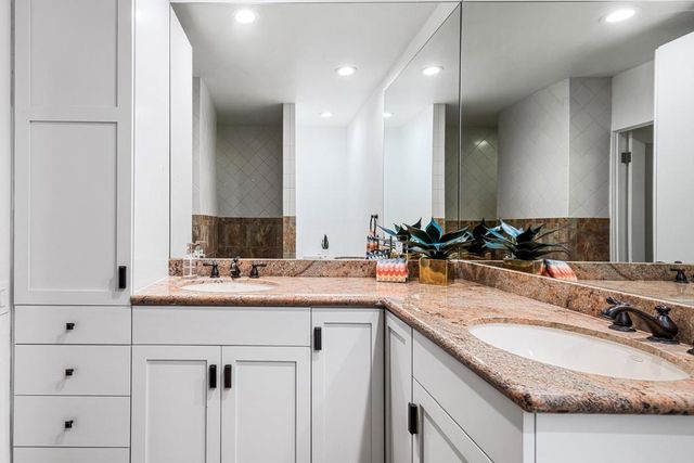 500 W Arenas Road 4, Palm Springs, CA 92262