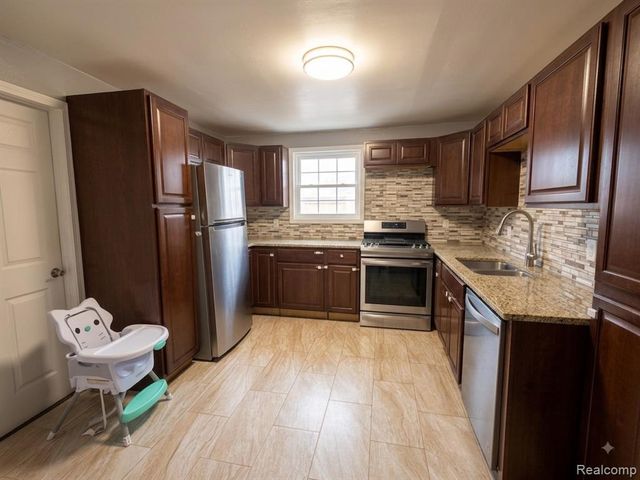 2339 Faber Street, Hamtramck, MI 48212