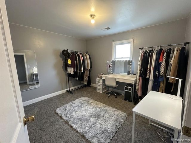 2339 Faber Street, Hamtramck, MI 48212