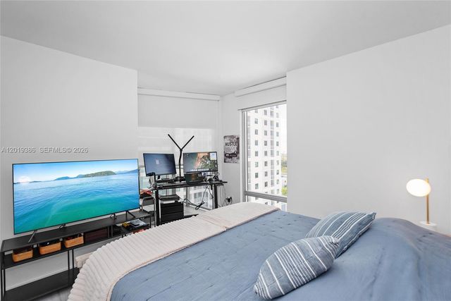 1010 SW 2nd Ave 1709, Miami, FL 33130