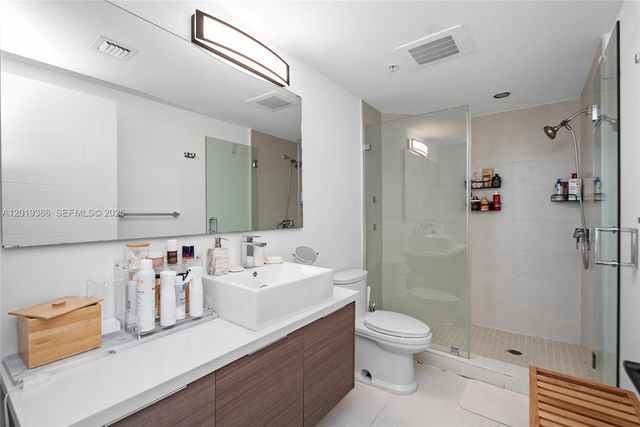 1010 SW 2nd Ave 1709, Miami, FL 33130