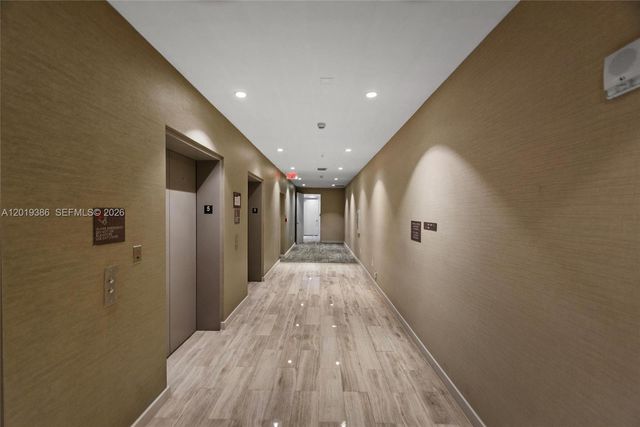 1010 SW 2nd Ave 1709, Miami, FL 33130