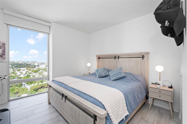 1010 SW 2nd Ave 1709, Miami, FL 33130