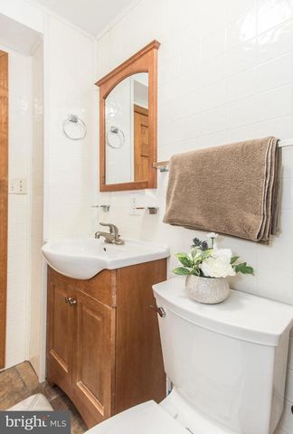 2833 ALMOND ST, Philadelphia, PA 19134