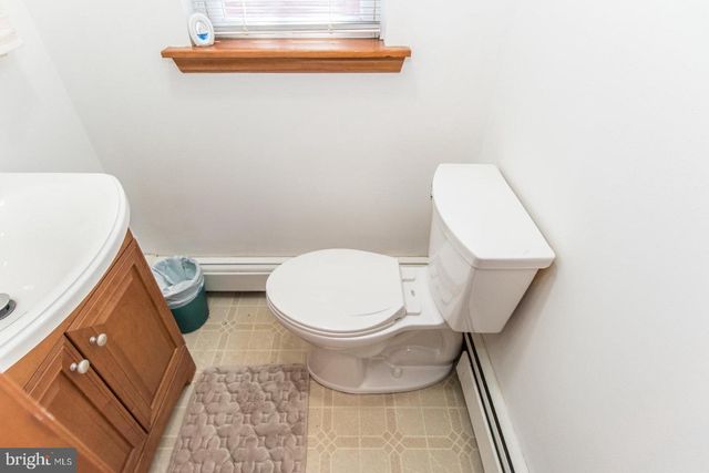 2833 ALMOND ST, Philadelphia, PA 19134