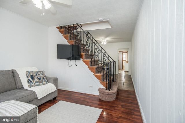 2833 ALMOND ST, Philadelphia, PA 19134