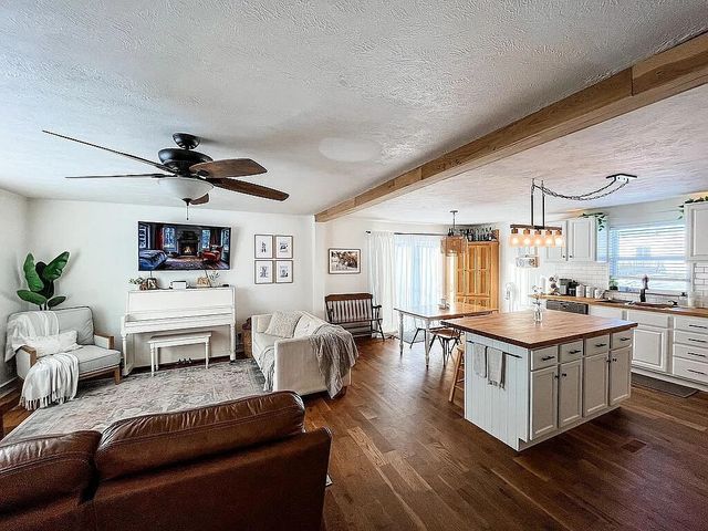 14519 Lemontree Lane, West Olive, MI 49460