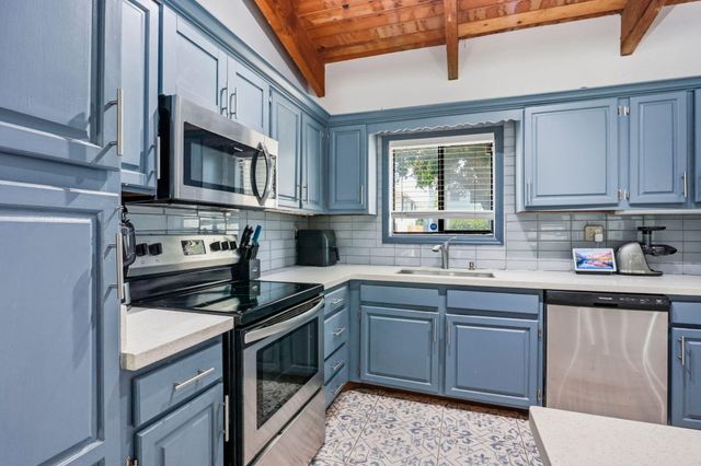 2457 Sundy Avenue, Delray Beach, FL 33444