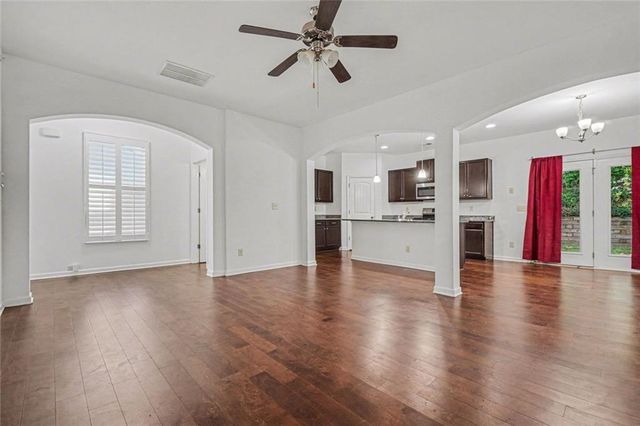 4987 Rapahoe, Atlanta, GA 30349