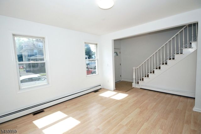 23 Lagrange Street, Raritan Boro, NJ 08869