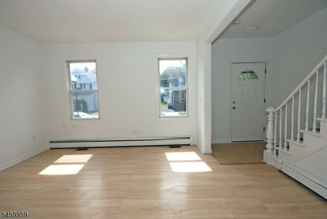 23 Lagrange Street, Raritan Boro, NJ 08869