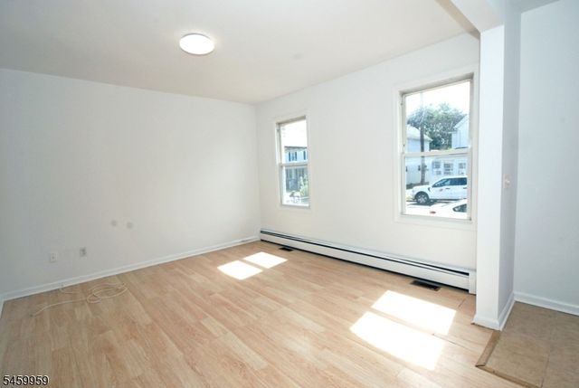23 Lagrange Street, Raritan Boro, NJ 08869