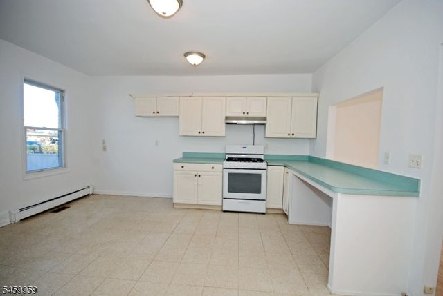 23 Lagrange Street, Raritan Boro, NJ 08869