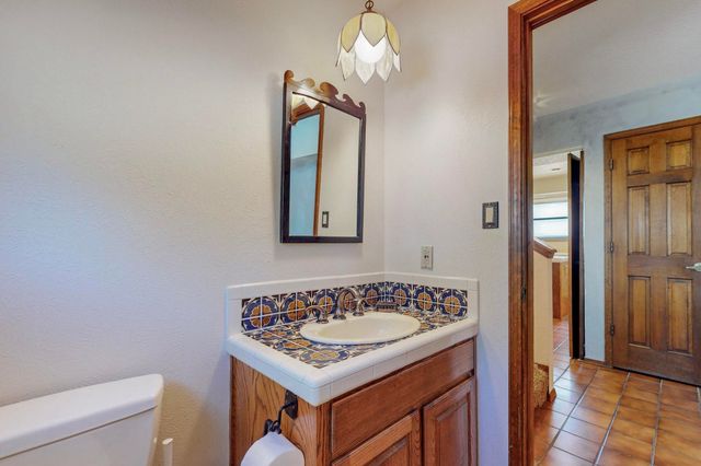 19 HIGH COUNTRY Drive, Cedar Crest, NM 87008