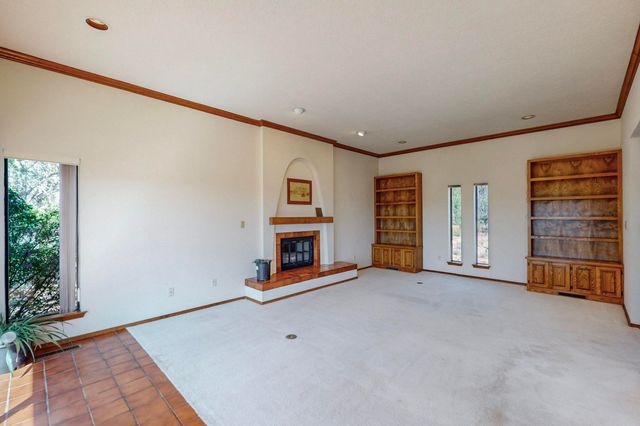 19 HIGH COUNTRY Drive, Cedar Crest, NM 87008