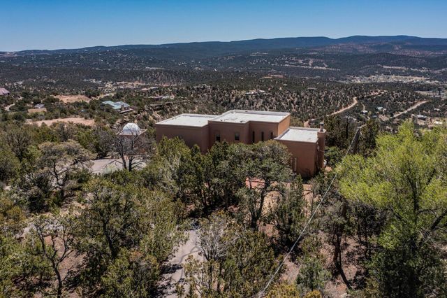 19 HIGH COUNTRY Drive, Cedar Crest, NM 87008