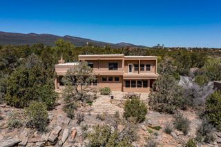 19 HIGH COUNTRY Drive, Cedar Crest, NM 87008