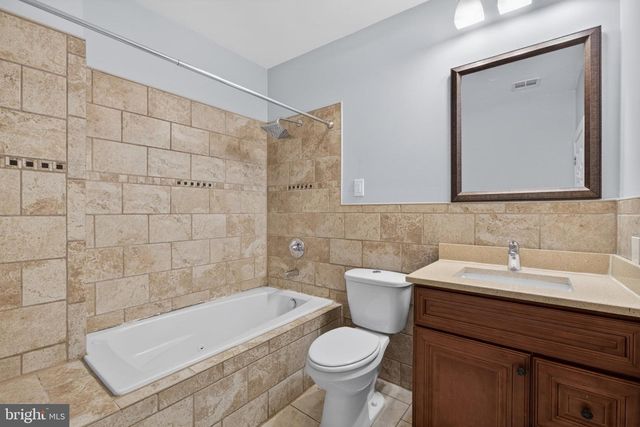 1365 DYRE ST, Philadelphia, PA 19124