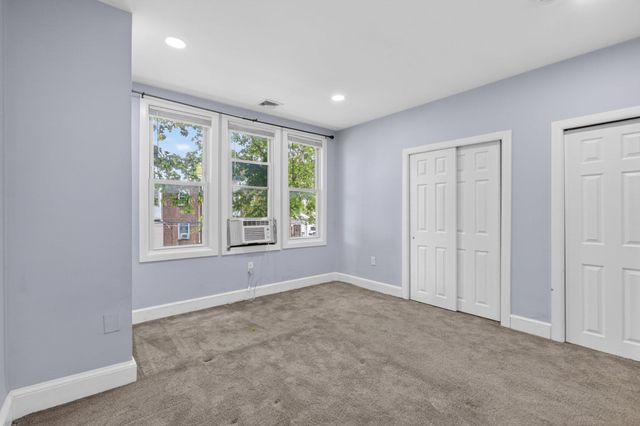 1365 DYRE ST, Philadelphia, PA 19124