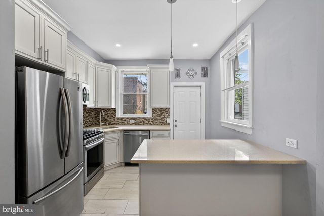 1365 DYRE ST, Philadelphia, PA 19124