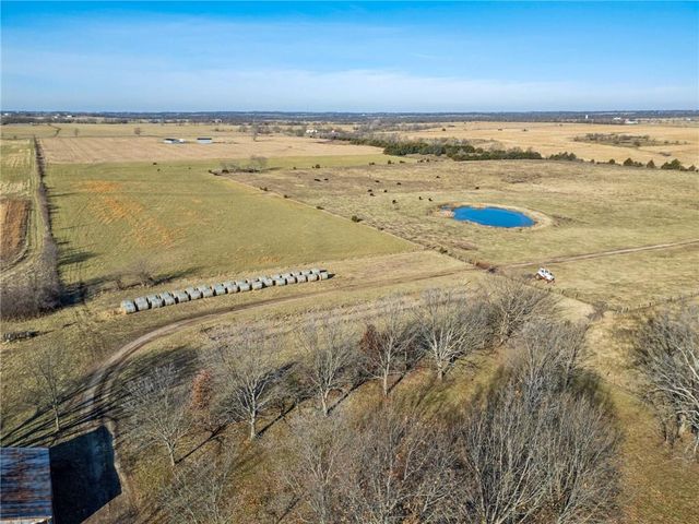 4033 W 367th Street, Louisburg, KS 66053
