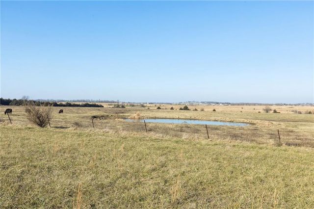 4033 W 367th Street, Louisburg, KS 66053