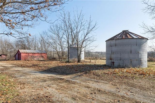 4033 W 367th Street, Louisburg, KS 66053