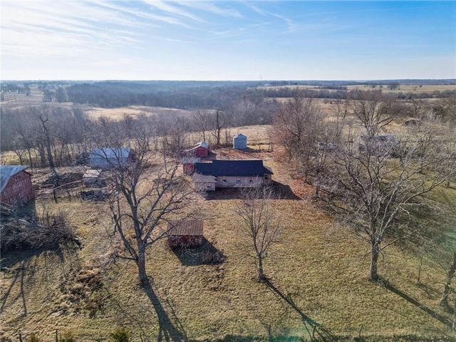 4033 W 367th Street, Louisburg, KS 66053